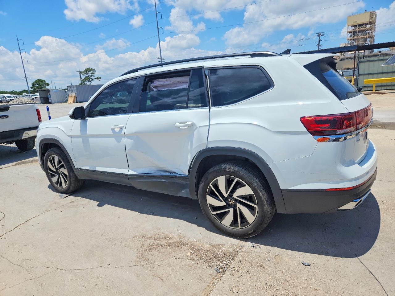 Volkswagen Atlas SE 2025