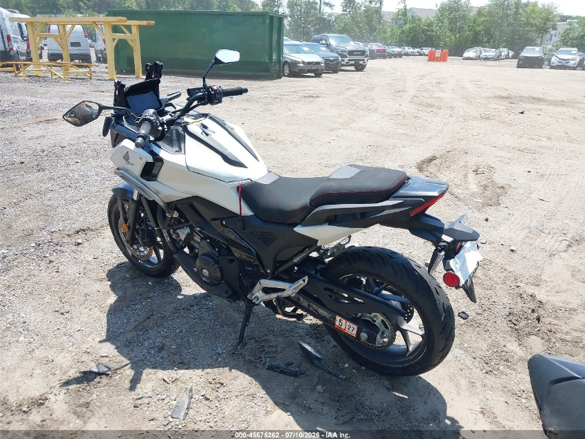  NC750