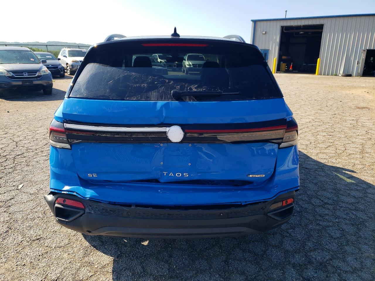 Volkswagen TAOS SE BLACK 2025