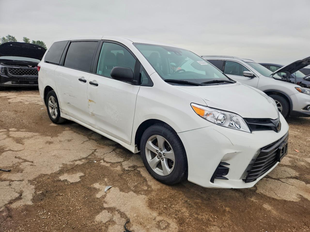 Toyota Sienna L 2020