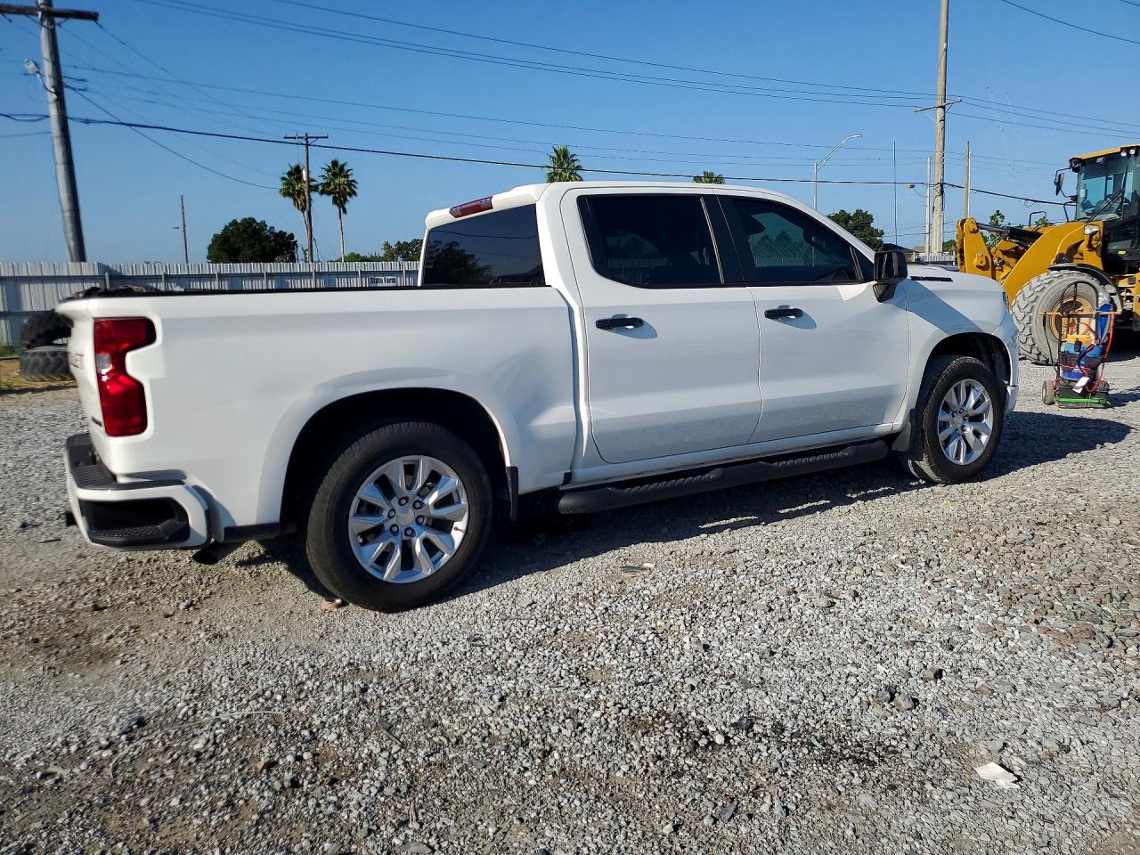 Chevrolet Silverado C1500 CUSTOM 2024