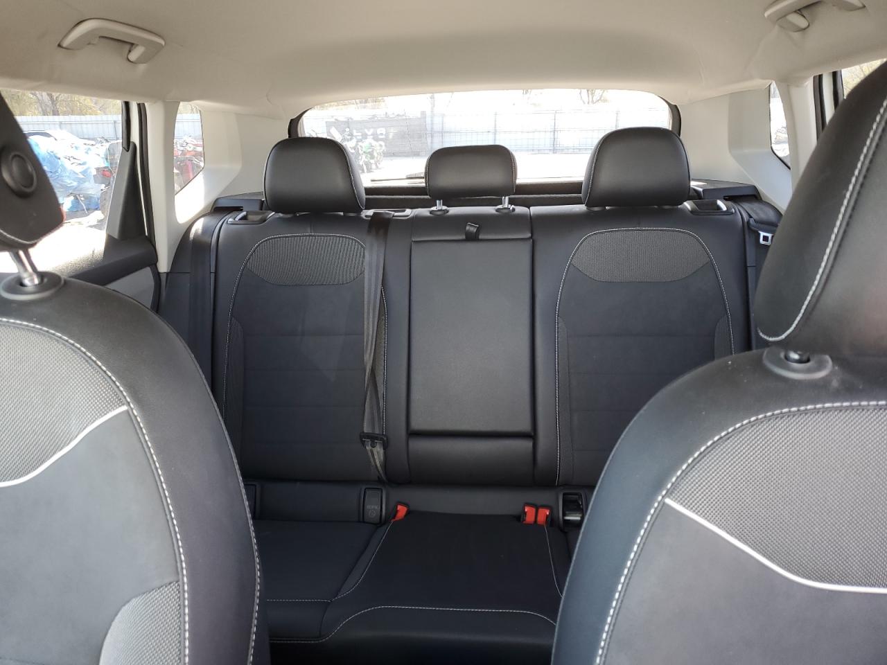 Volkswagen TAOS SE 2023