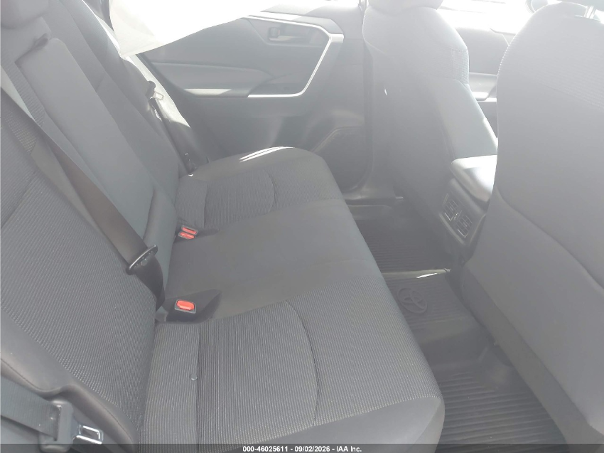 Toyota RAV4 LE 2023