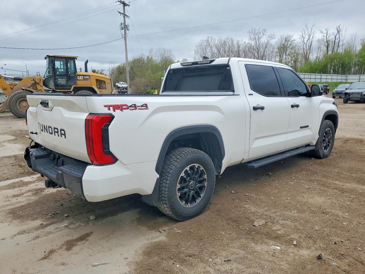 Toyota TUNDRA CREWMAX SR5 2022