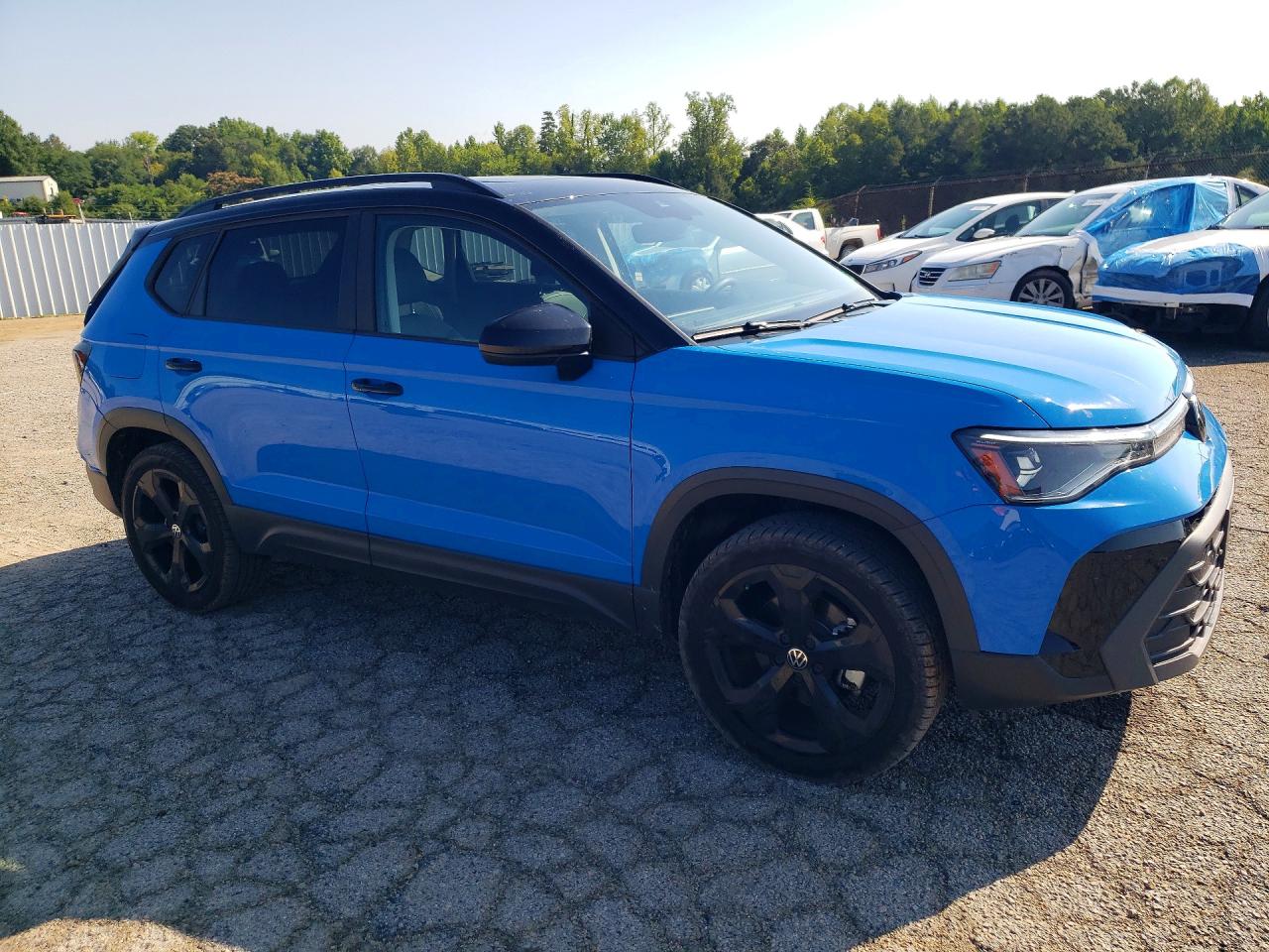 Volkswagen TAOS SE BLACK 2025