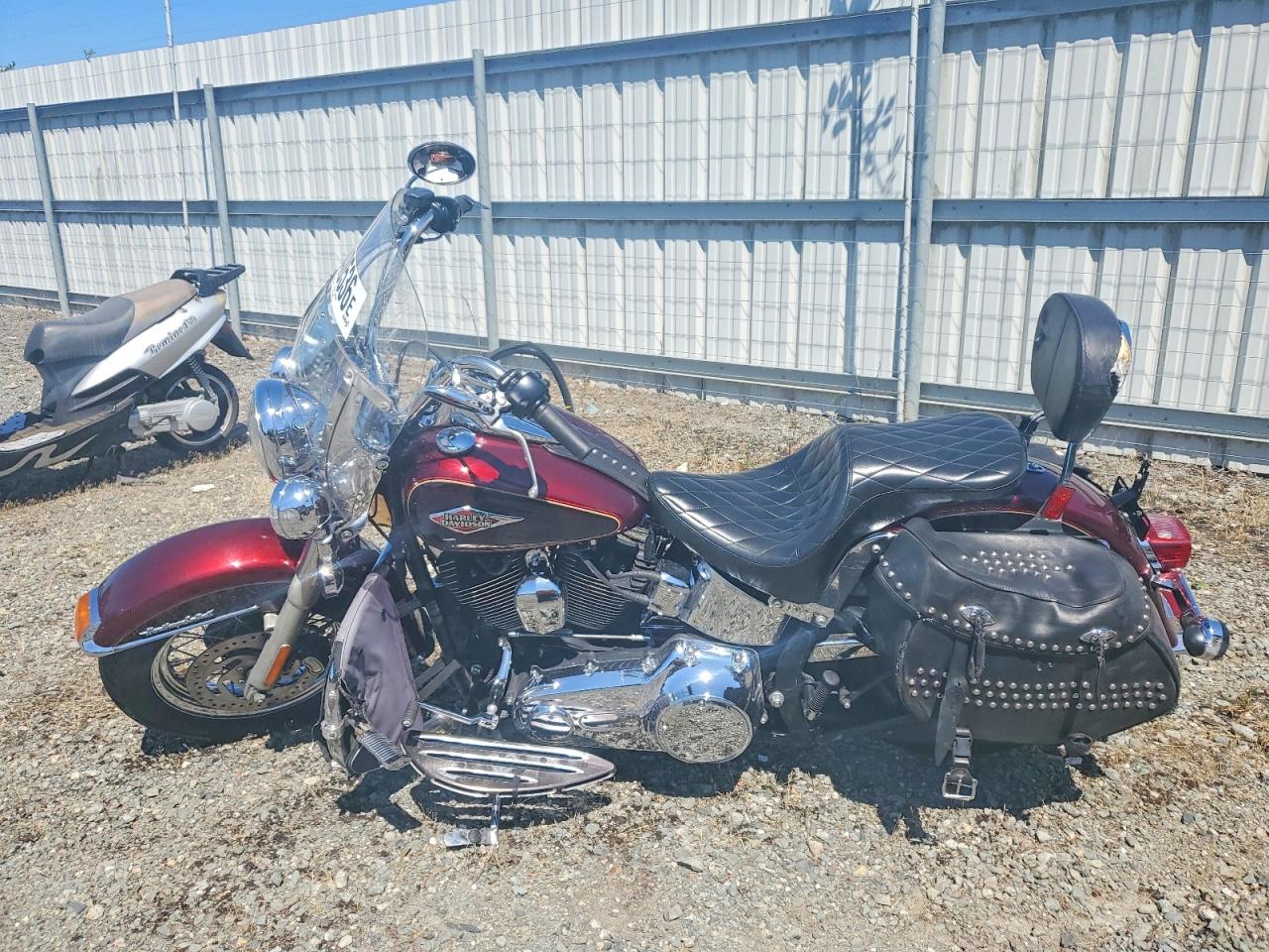Harley-Davidson FLSTC 2015