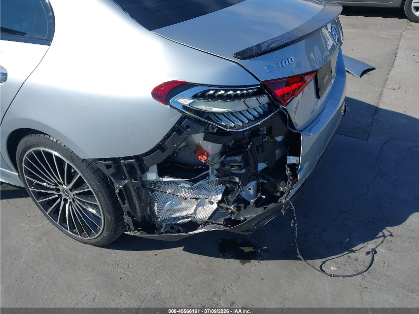 Mercedes C-class 300 2024