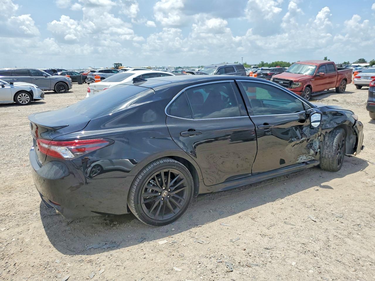 Toyota Camry XSE V6 2024