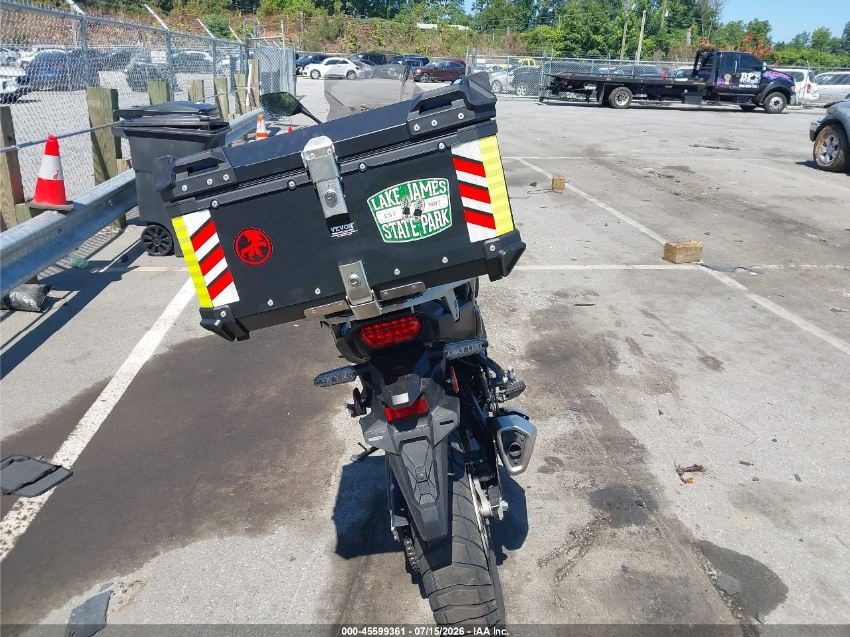  XL750