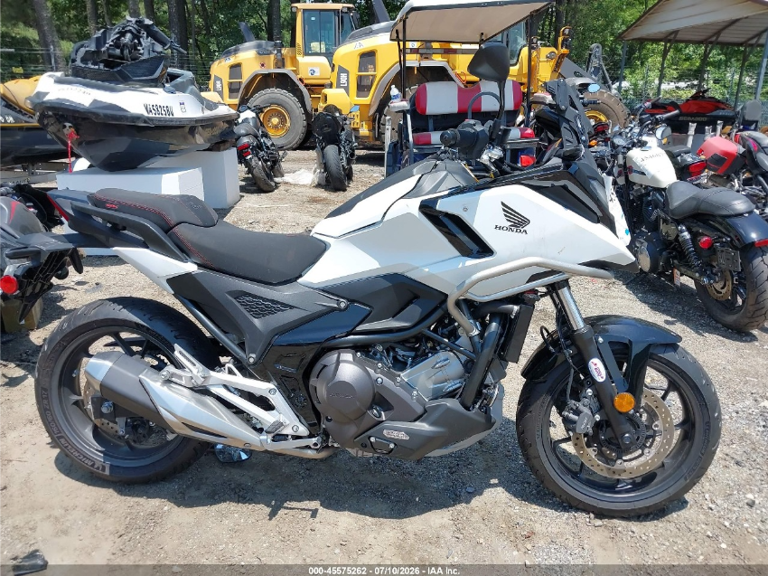  NC750