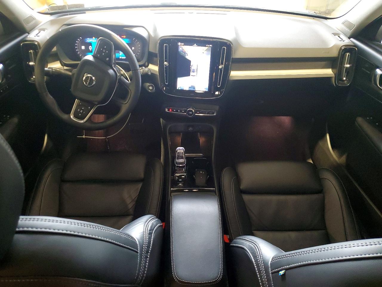  XC40
