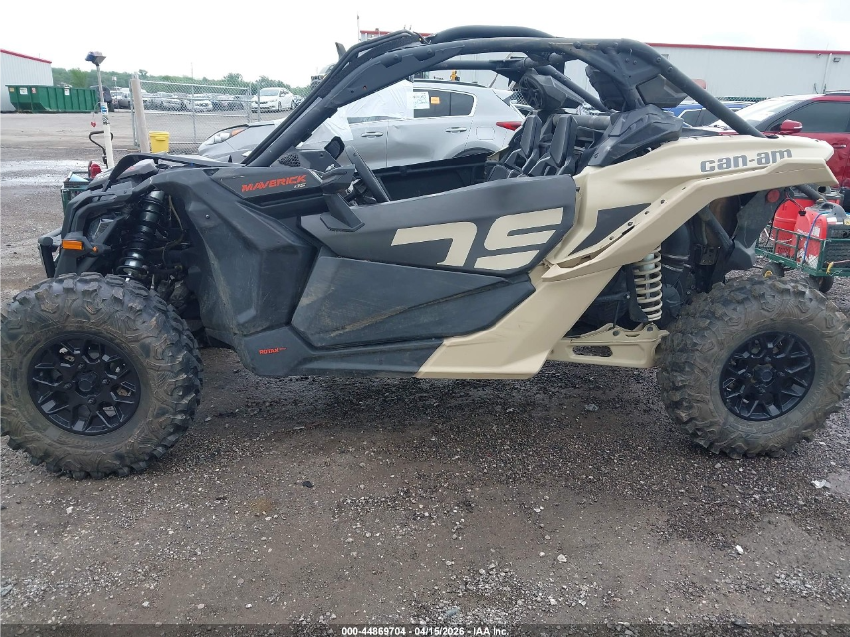 Can-Am MAVERICK X3 DS TURBO RR 2023