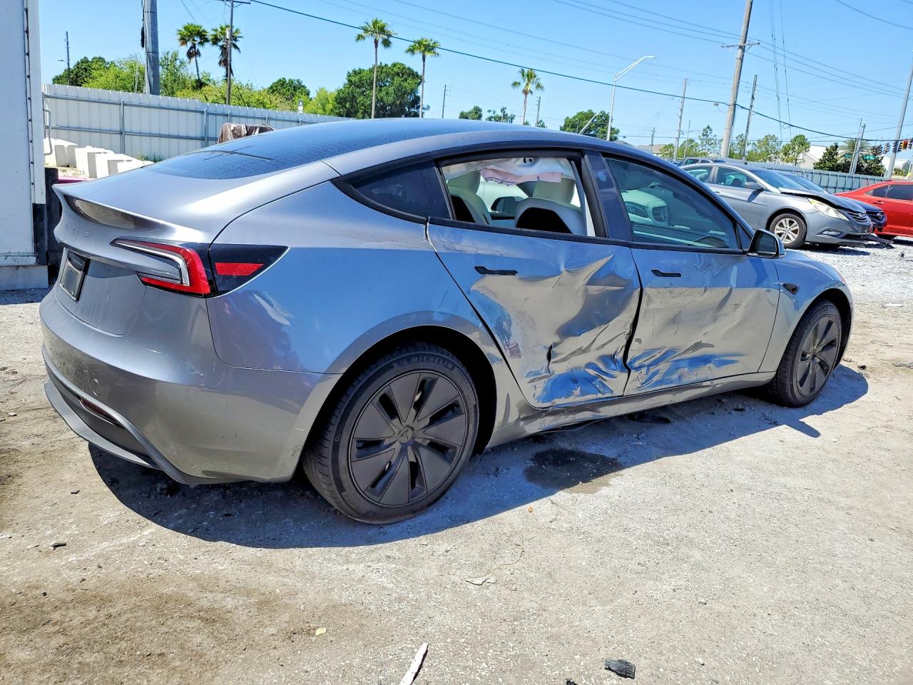 Tesla Model 3 2025