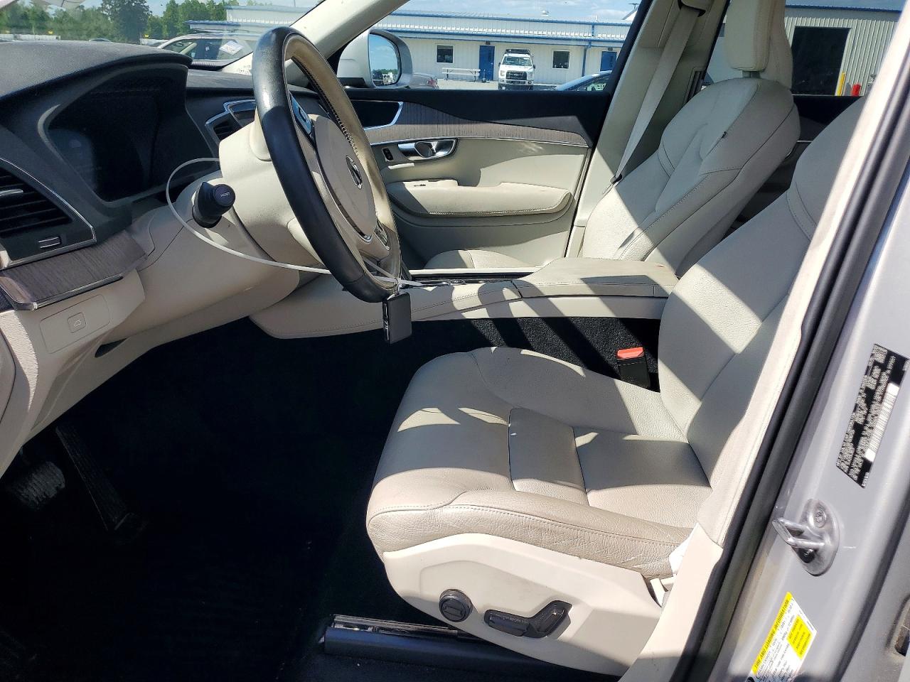  XC90