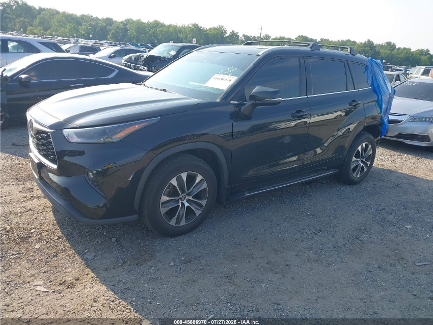 Toyota Highlander XLE 2022