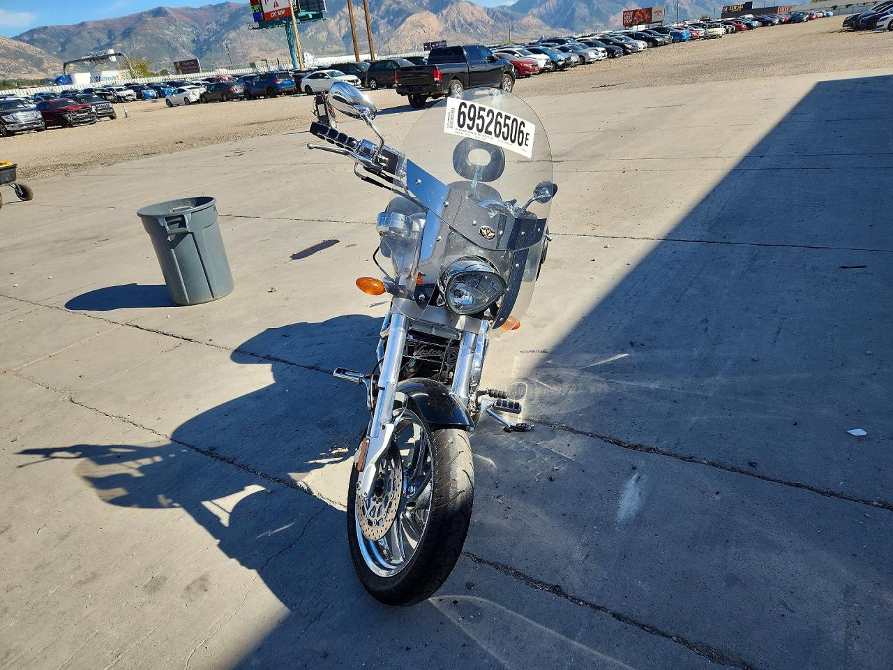 Victory Motorcycles HAMMER 2005