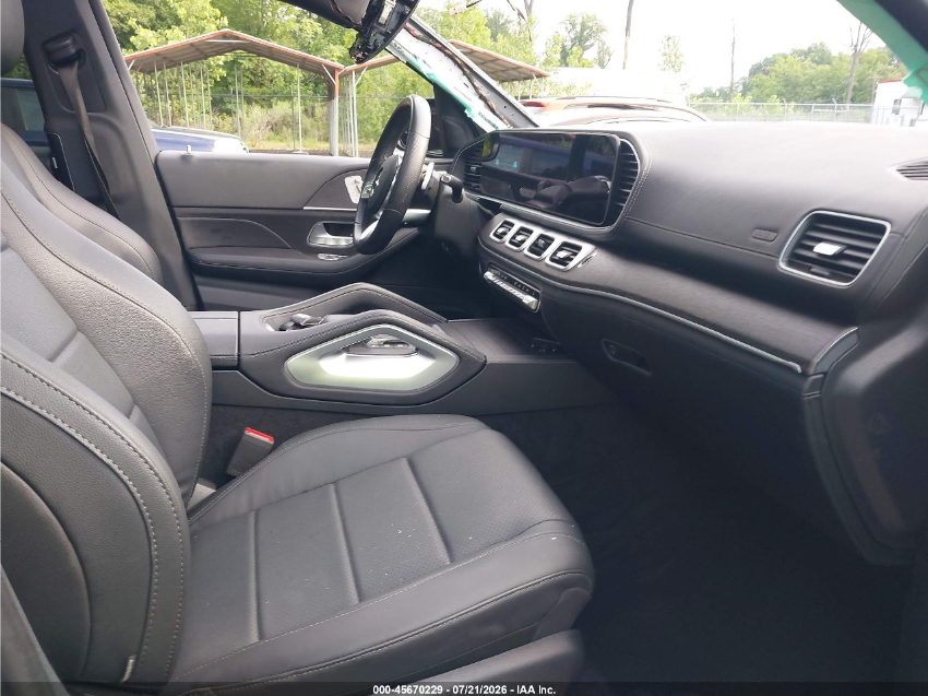 Mercedes GLS 450 4MATIC 2023