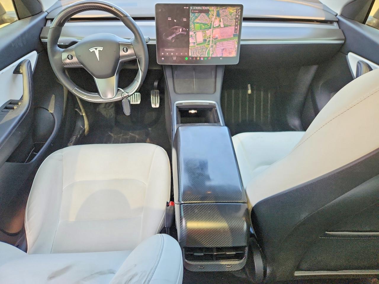  Model Y