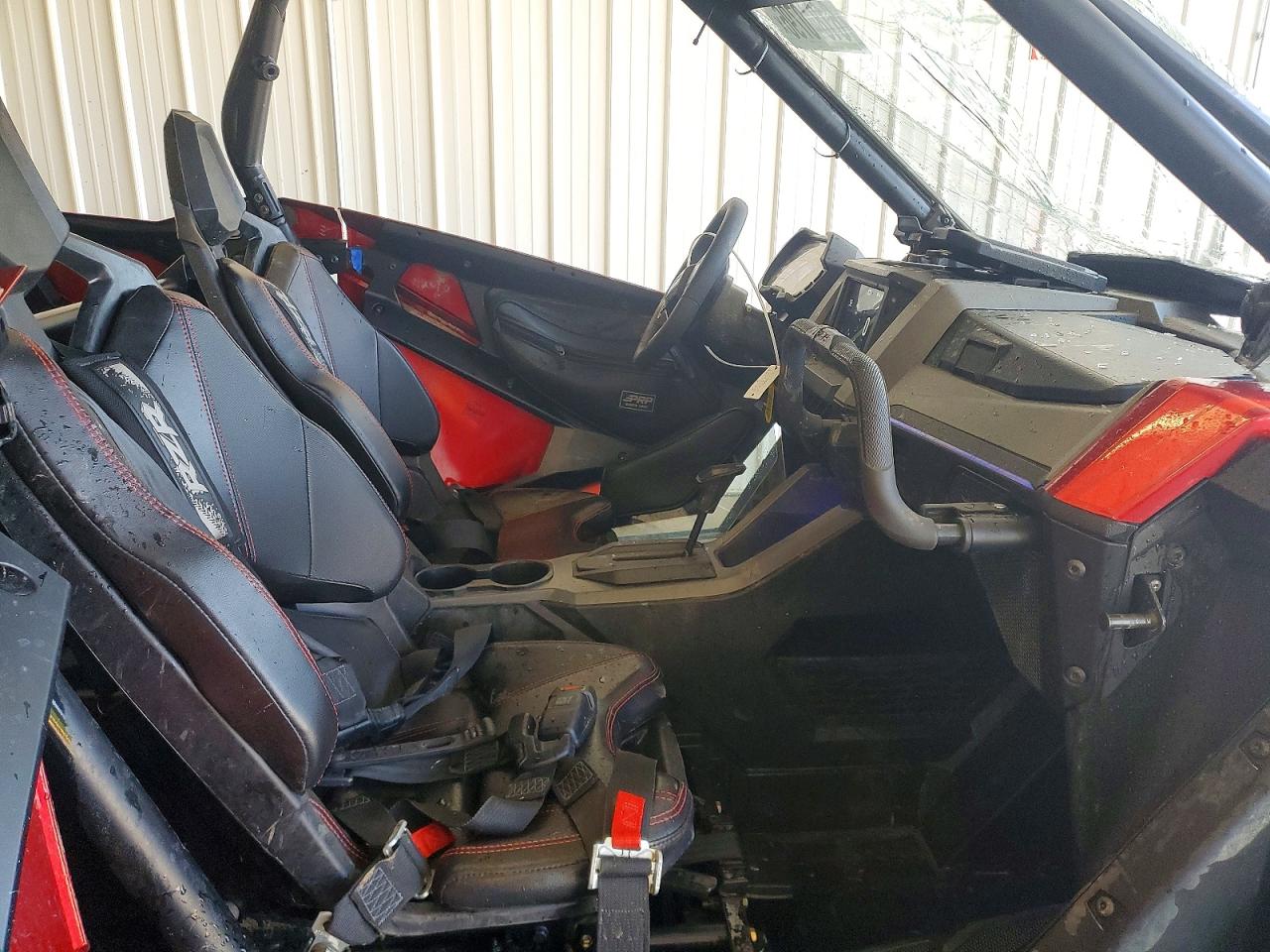  RZR