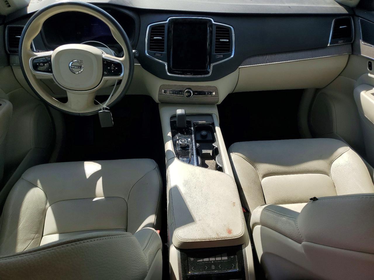  XC90