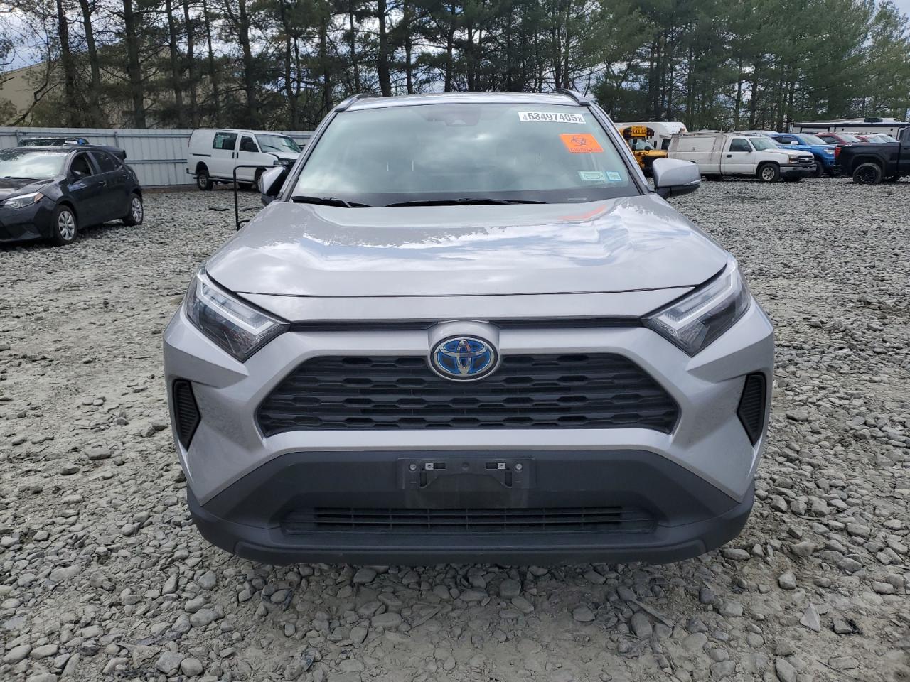 Toyota RAV4 XLE 2022