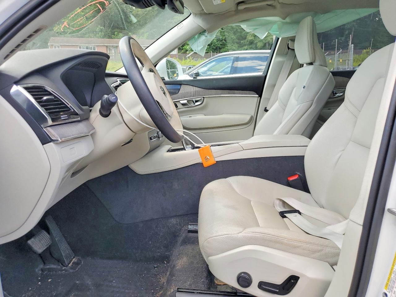  XC90