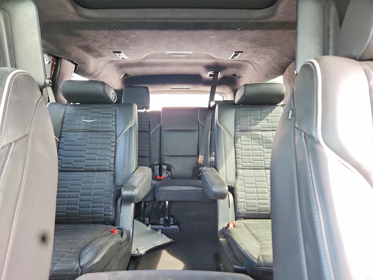 Cadillac Escalade ESV SPORT PLATINUM 2025