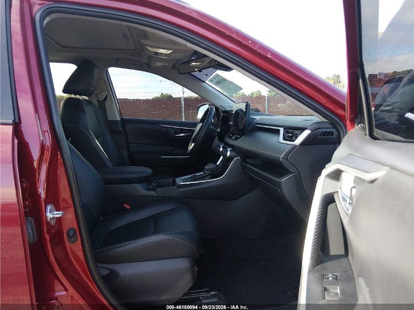 Toyota RAV4 HYBRID XLE PREMIUM 2024