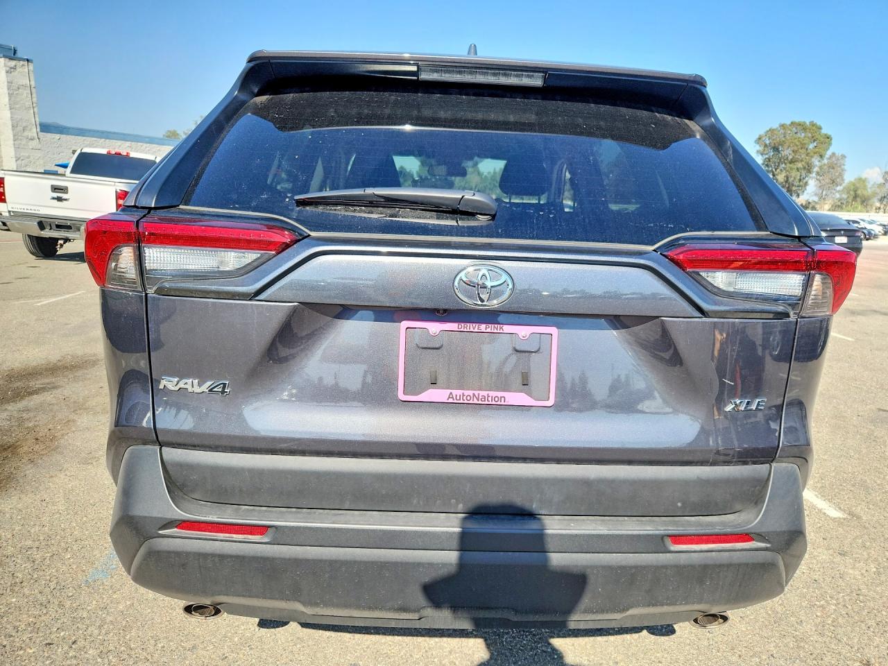 Toyota RAV4 XLE 2025