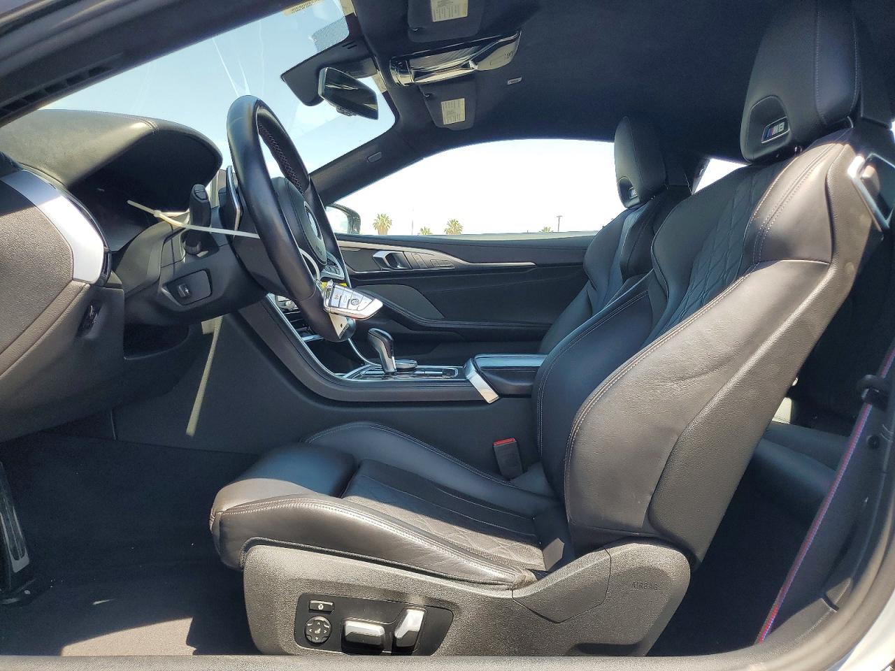 BMW M8 2023