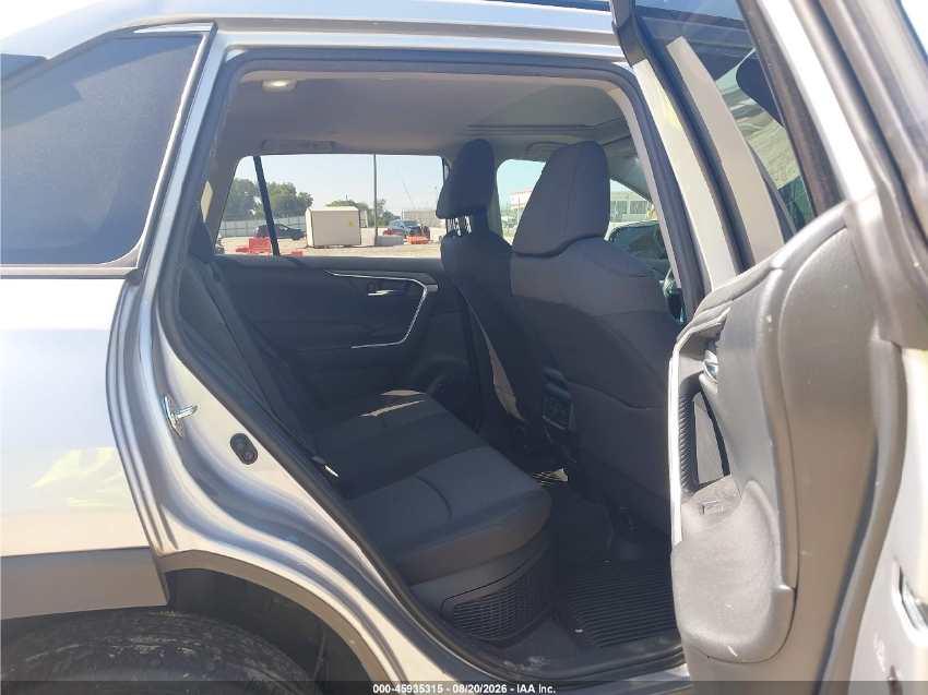 Toyota RAV4 HYBRID XLE 2023