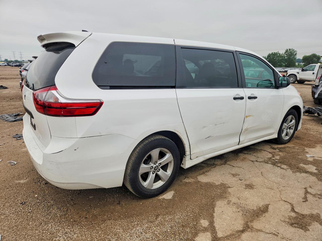 Toyota Sienna L 2020
