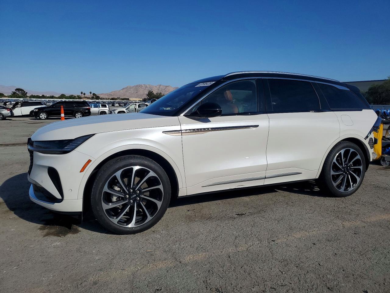 Lincoln Nautilus BLACK LABEL 2024