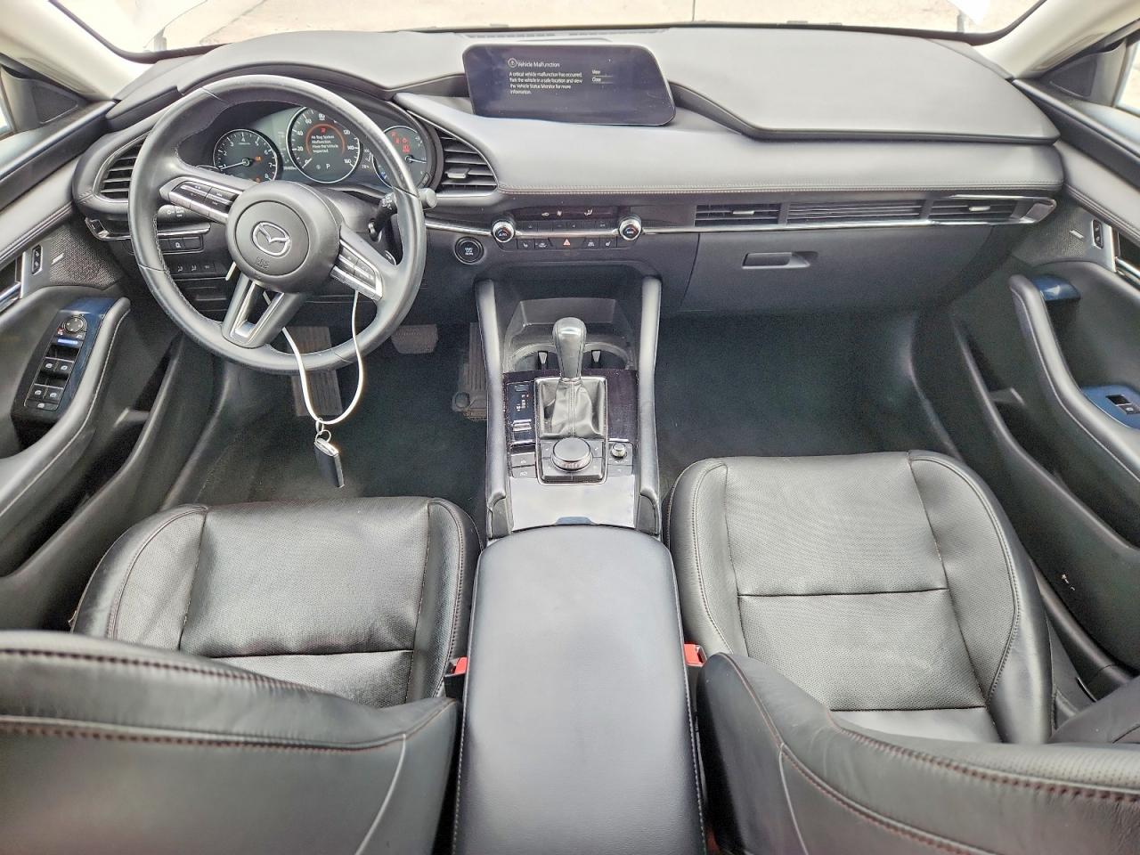 Mazda 3 PREMIUM 2022