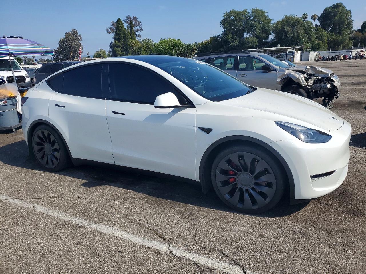 Tesla Model Y 2023