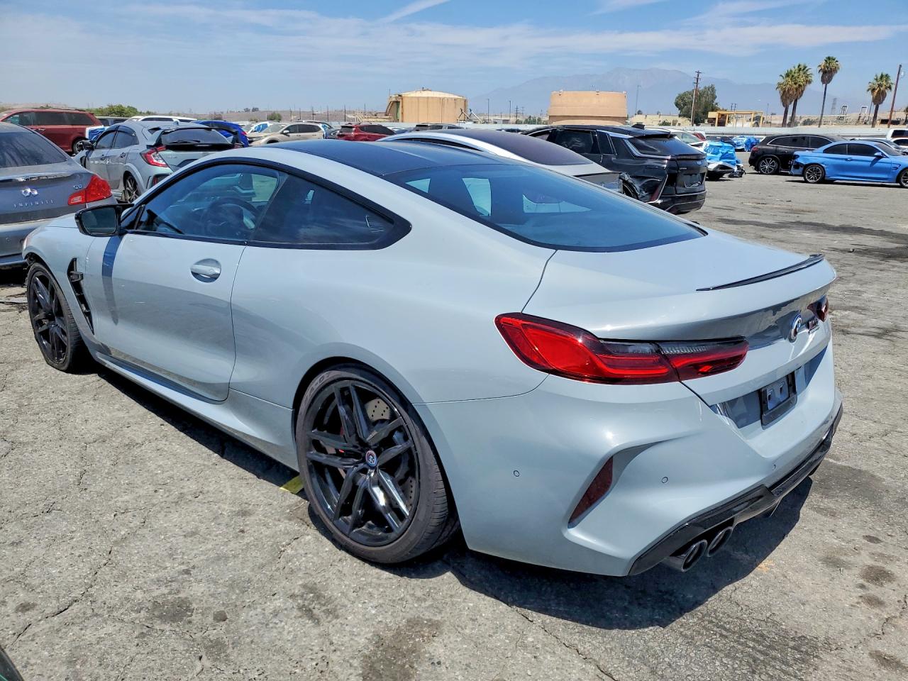 BMW M8 2023