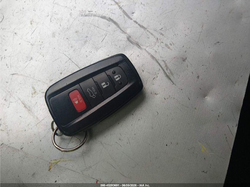 Toyota RAV4 XLE 2024