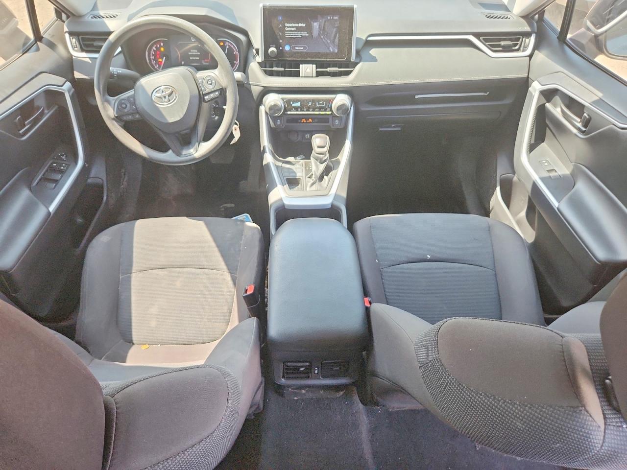 Toyota RAV4 LE 2023