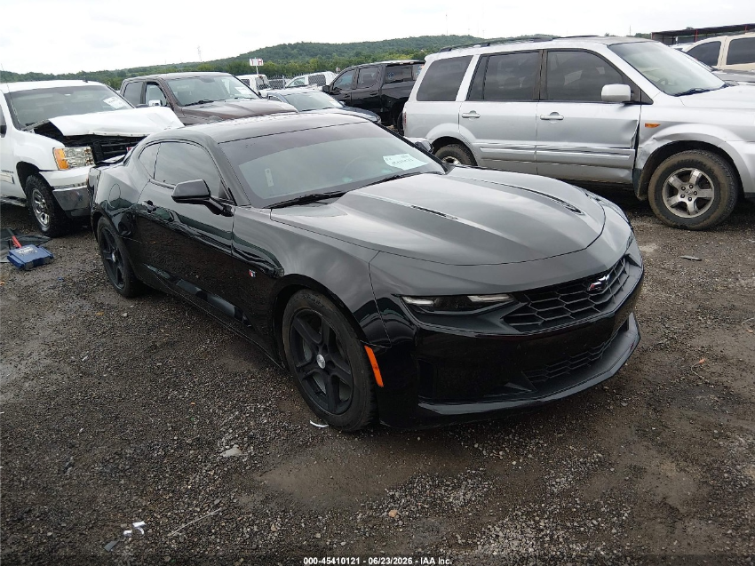 Автомобиль Chevrolet Camaro (2022)