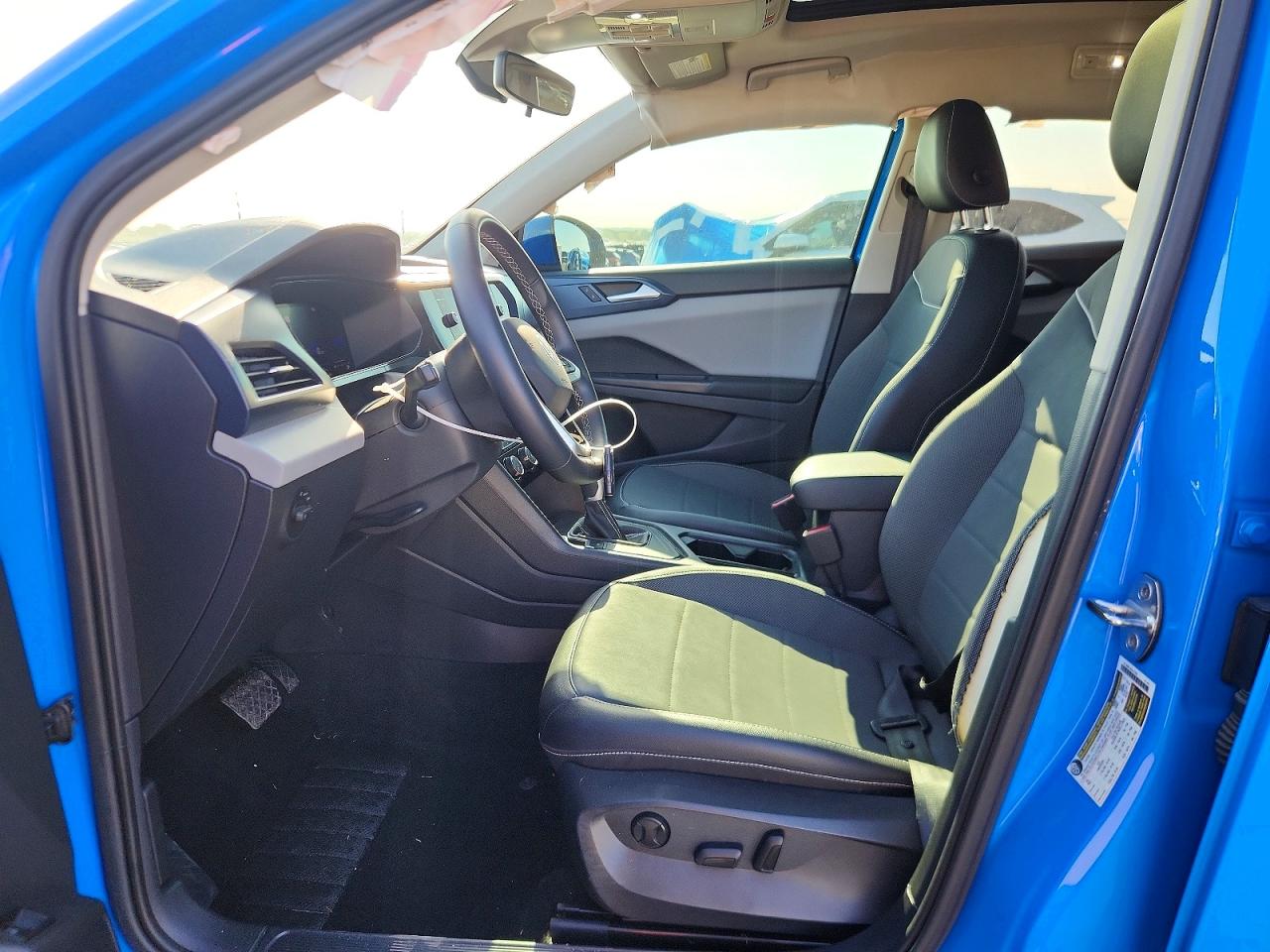 Volkswagen TAOS SE 2023
