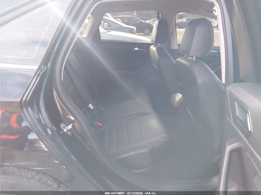 Volkswagen Jetta SE 2024