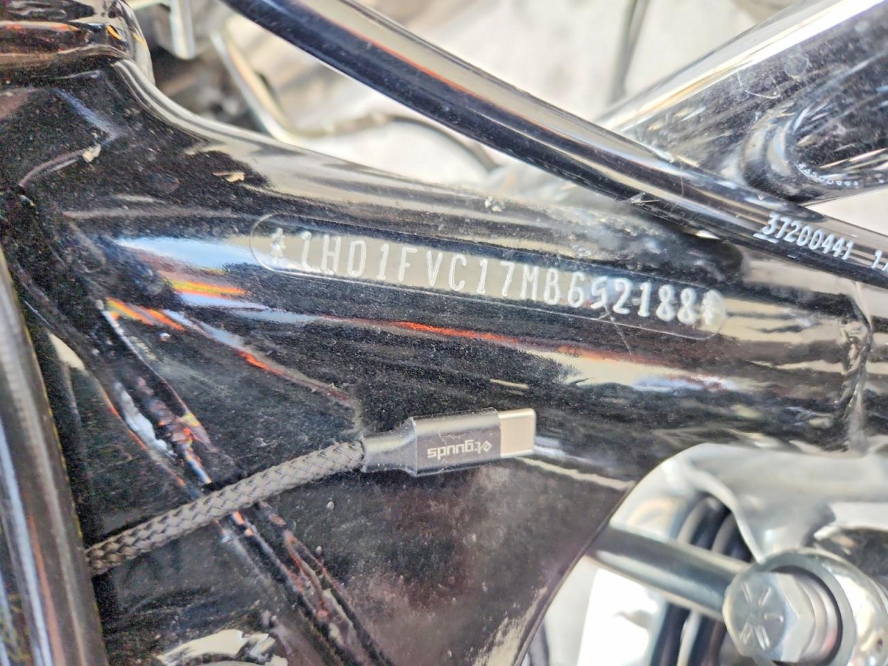Harley-Davidson FLHT 2021