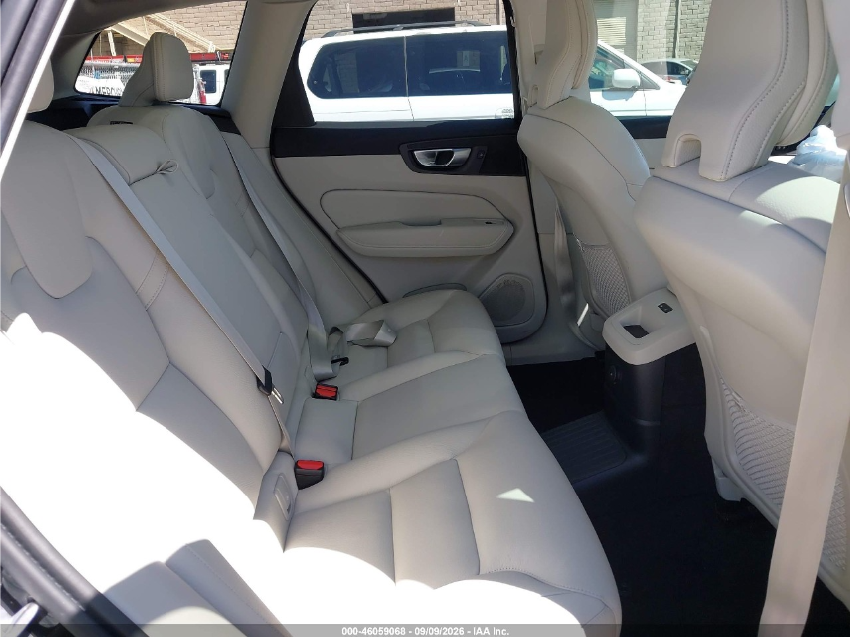 Volvo XC60 RECHARGE PLUG-IN HYBRID T8 PLUS DARK THEME 2024