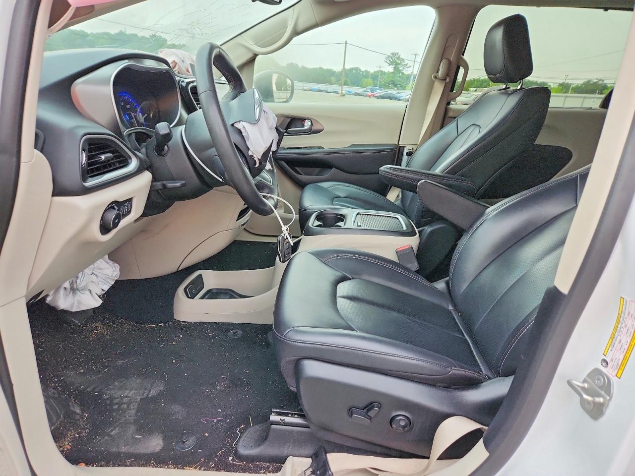 Chrysler Pacifica TOURING L 2024