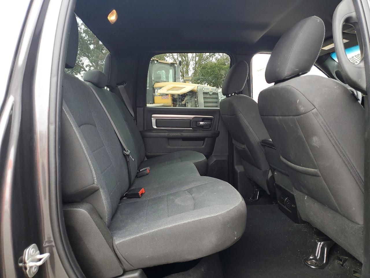 Dodge RAM 1500 CLASSIC SLT 2024