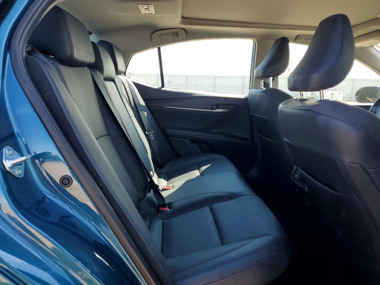 Toyota Camry XLE 2025