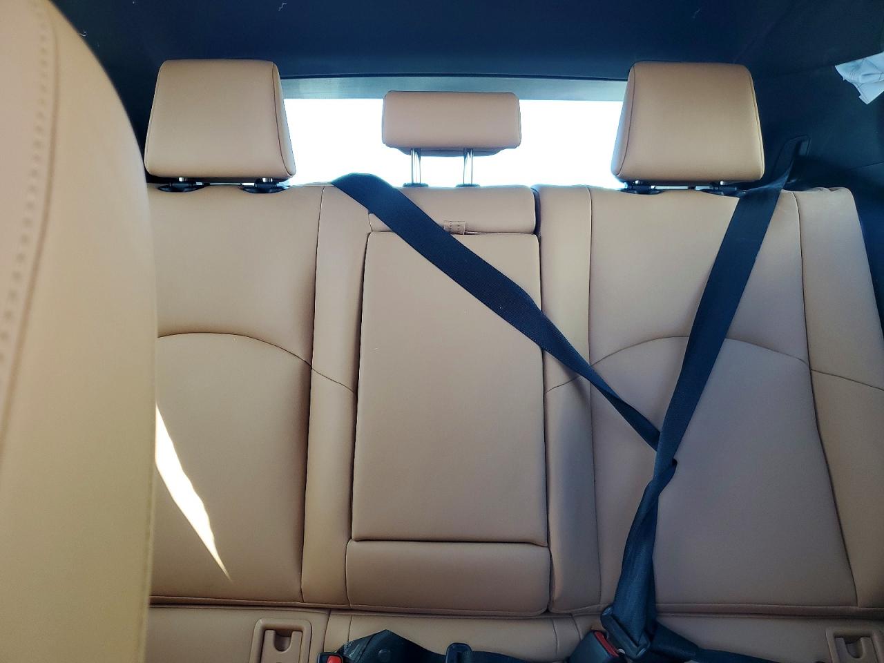 Lexus UX 300H PREMIUM 2025