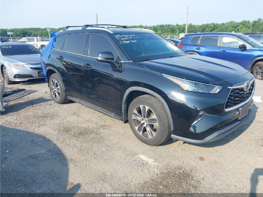 Toyota Highlander XLE 2022