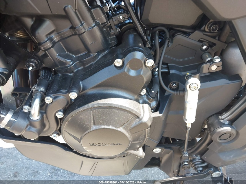  XL750