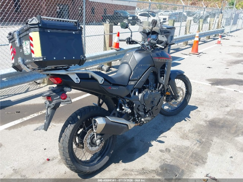  XL750